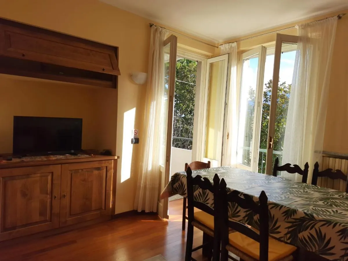 Apartment Ferienwohnung Casa Dina Domaso